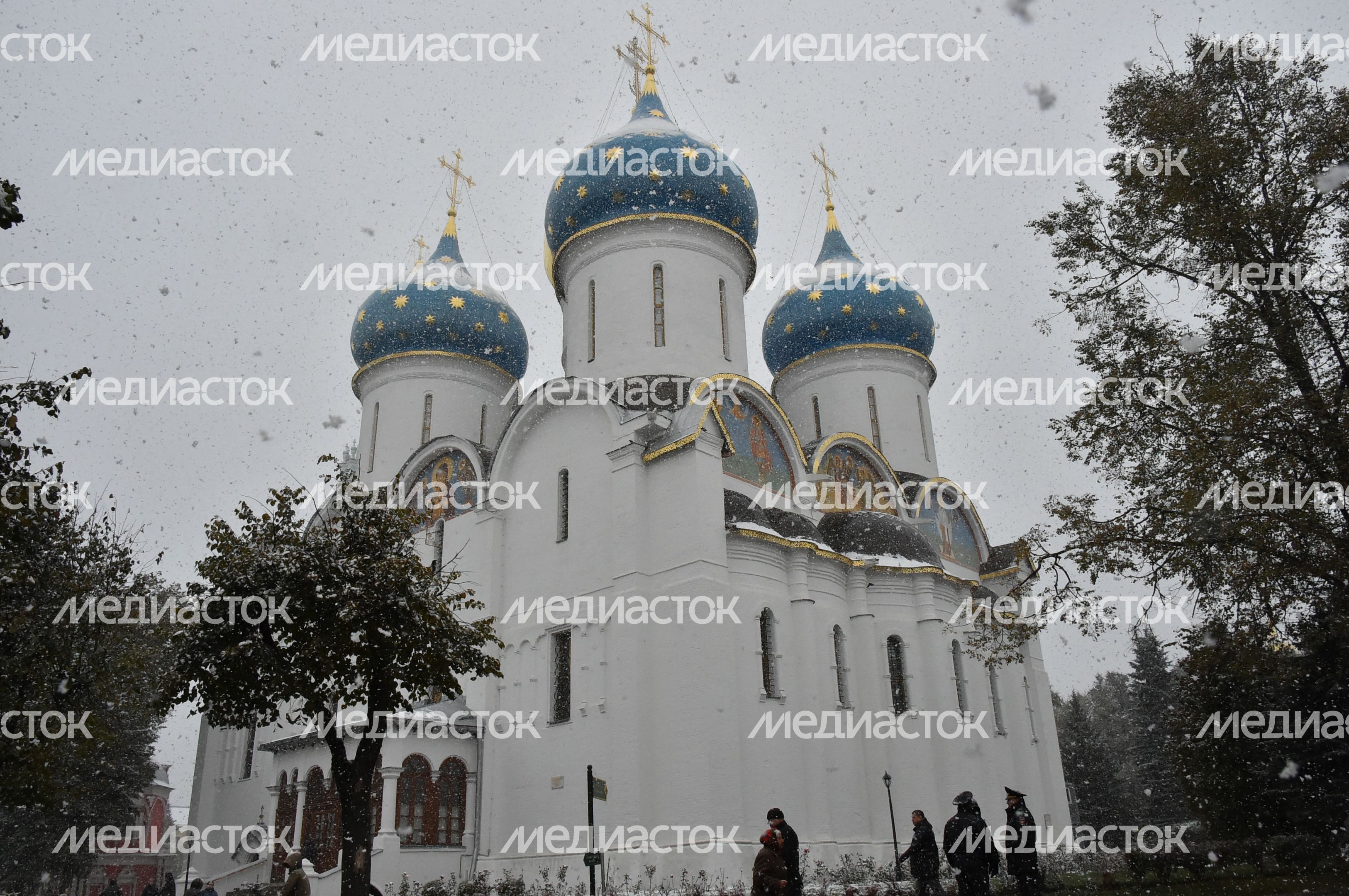 Божественная литургия по случаю преставления Сергия Радонежского