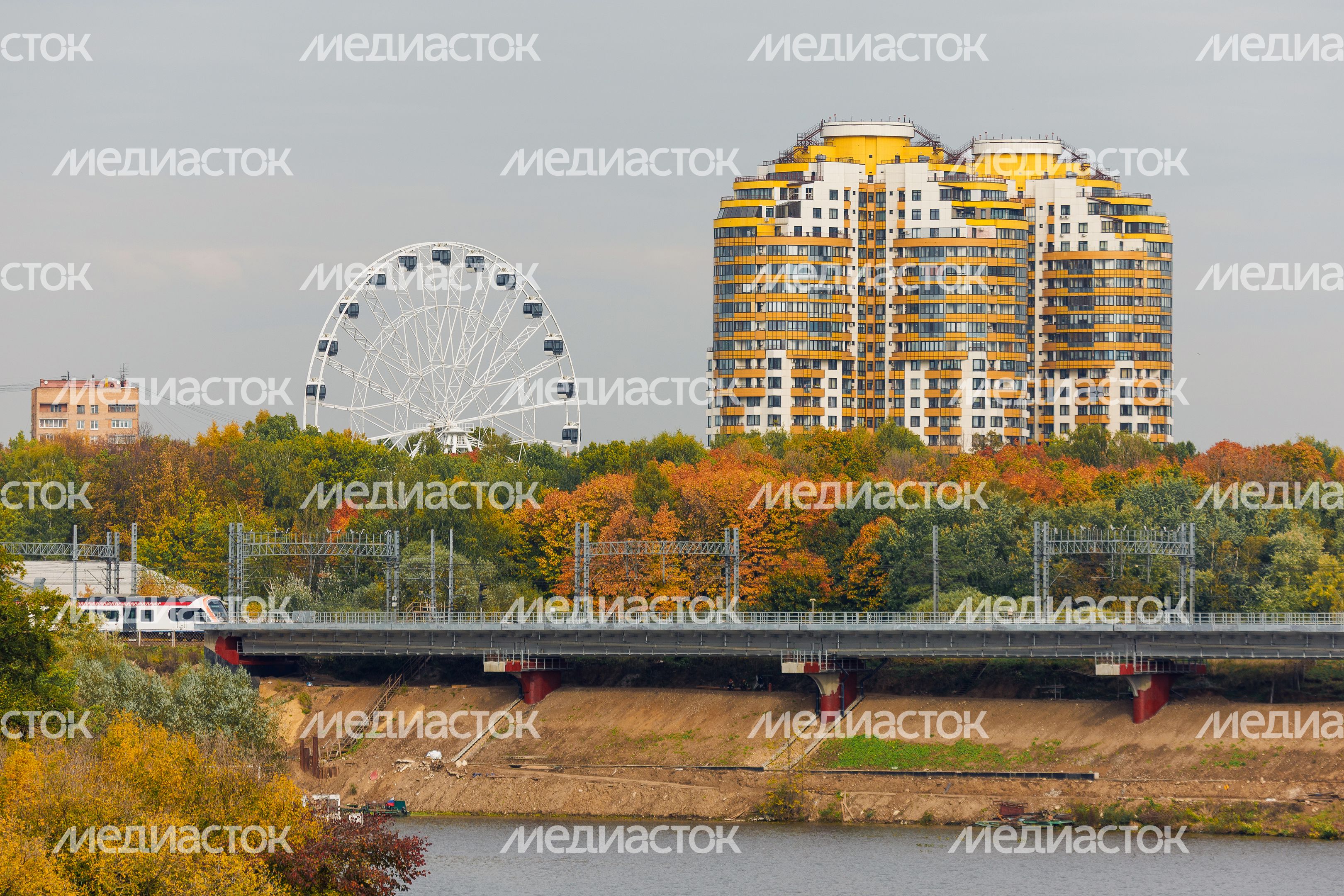 Осенние виды Химок Осенние виды Химок