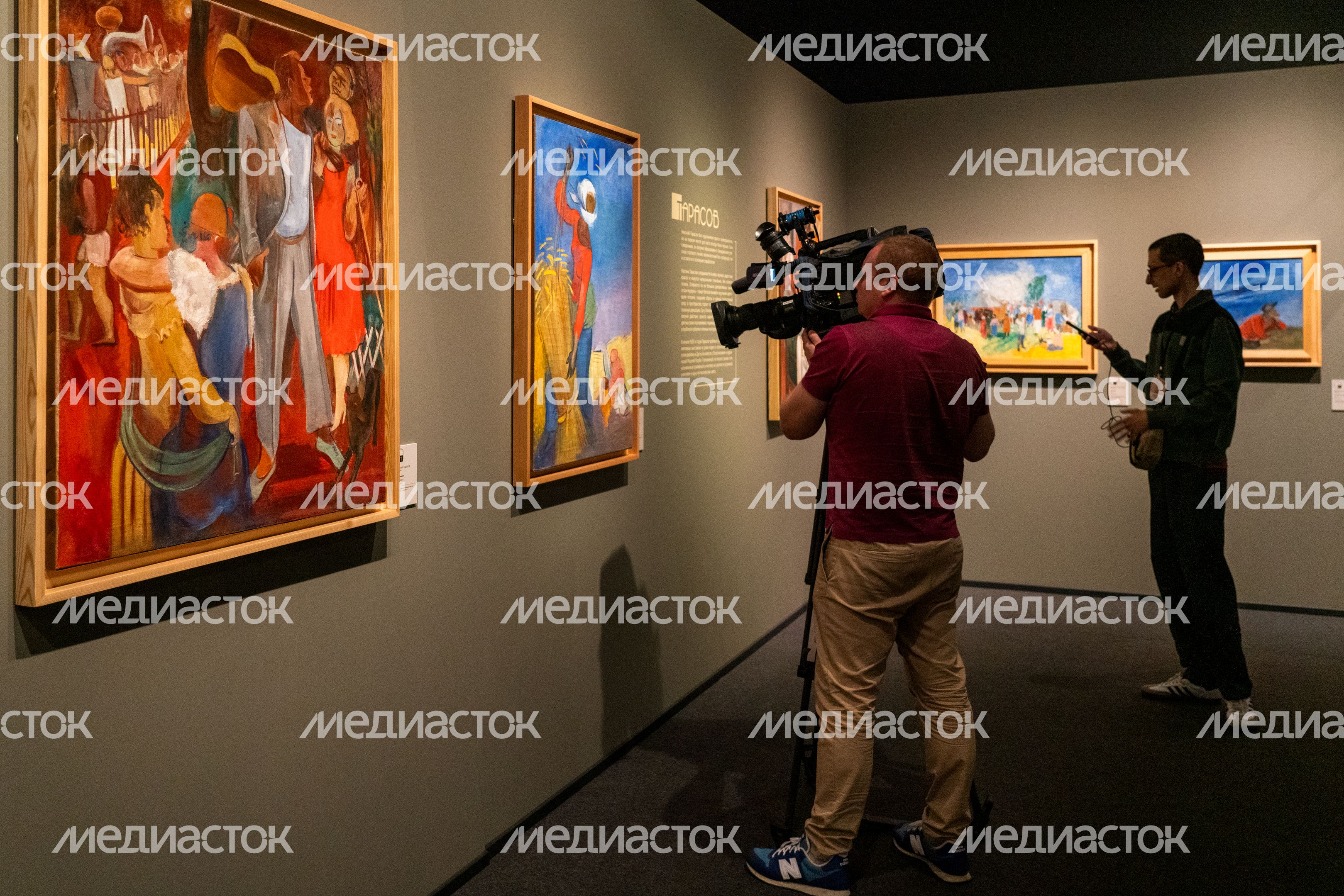 Выставка «Свет между мирами» в музее «Новый Иерусалим» в Истре Выставка «Свет между мирами» в музее «Новый Иерусалим» в Истре