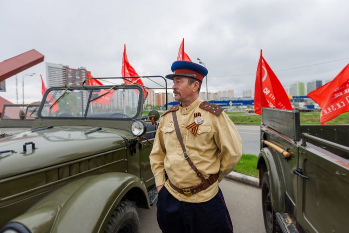Мотопробег и торжественное возложение цветов к монументу «Противотанковые ежи» в День Победы в Химках