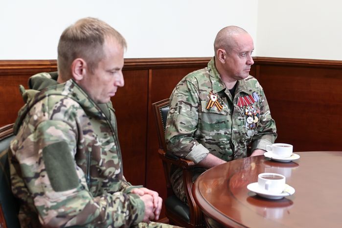 Вручение государственных наград добровольцам подразделения БАРС
