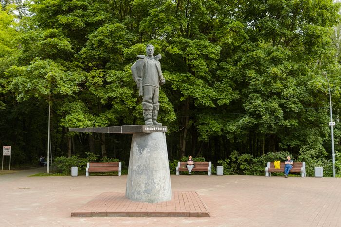 Памятник В.П. Чкалову