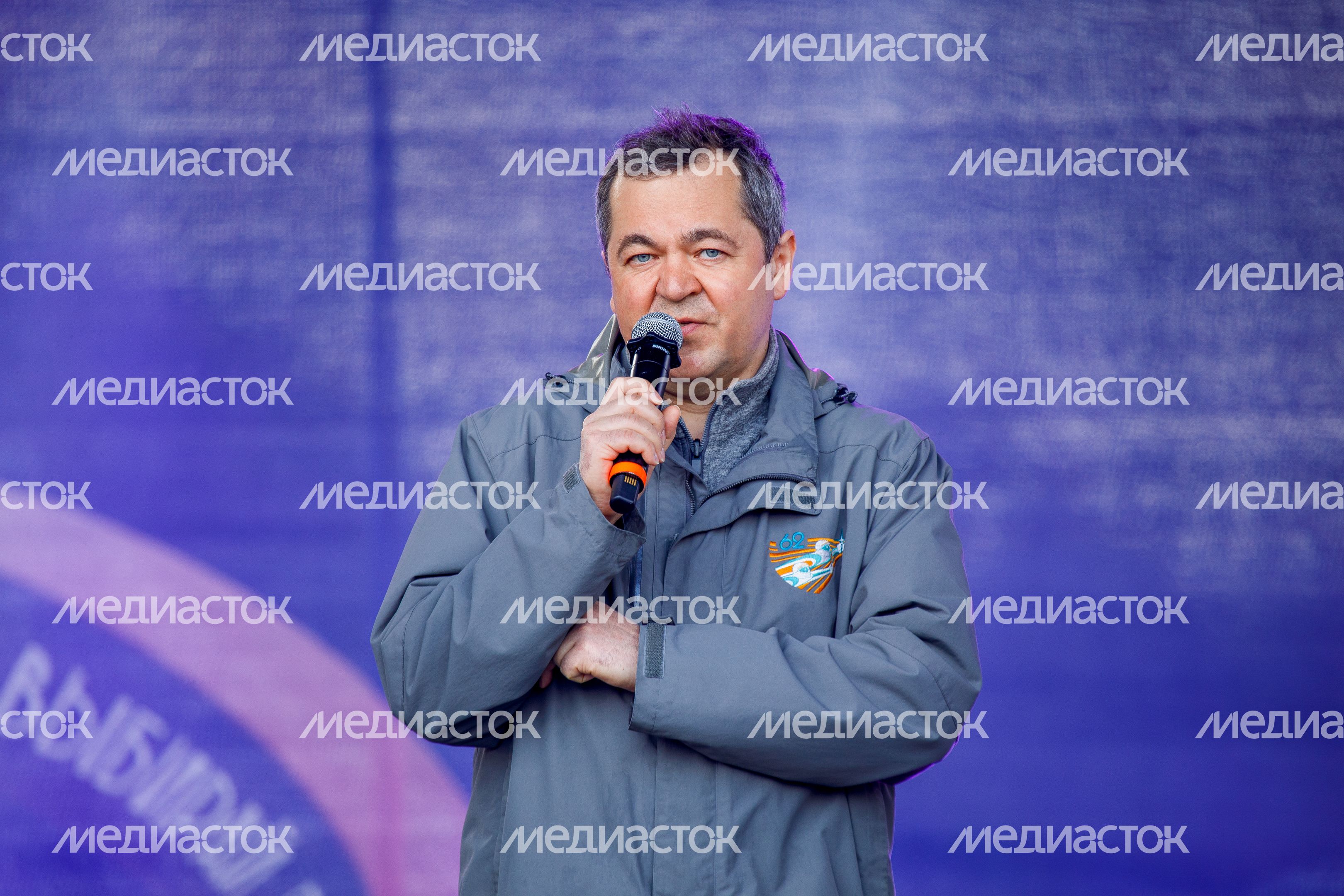 Российский космонавт Олег Скрипочка на открытии фестиваля современного танца «Город танцует в парках» в Королеве Российский космонавт Олег Скрипочка на открытии фестиваля современного танца «Город танцует в парках» в Королеве