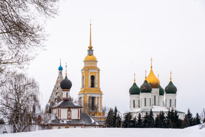 Русские православные церкви на Соборной площади Коломны