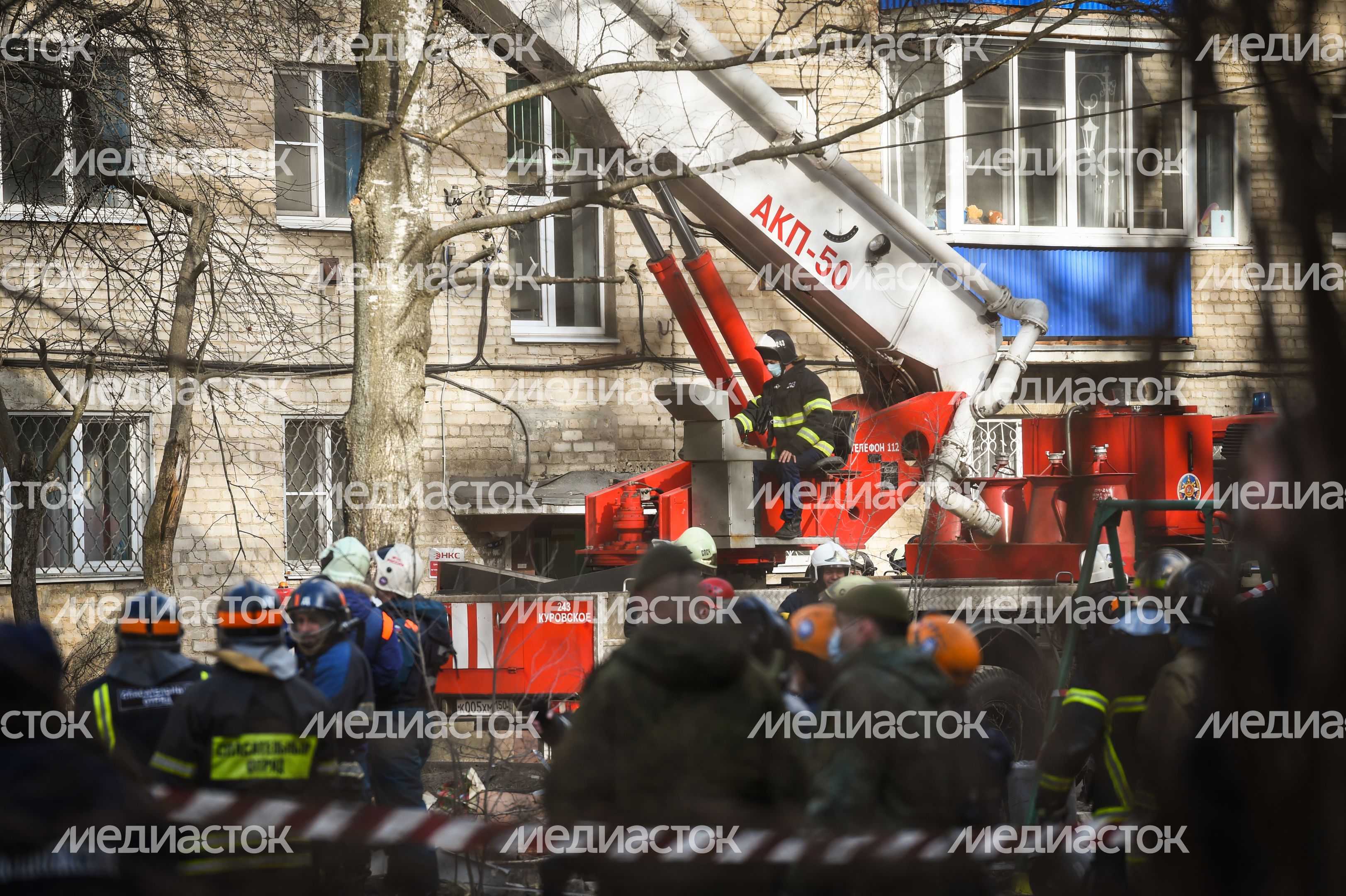 Кадры с места взрыва газа в многоквартирном доме в Орехово-Зуеве