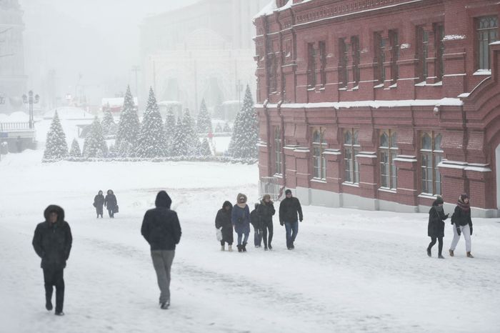 Рекордный снегопад в Москве и Подмосковье