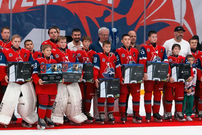 Серебряный призер Кубка Александра Овечкина по хоккею «ОВИCUP-2026» – команда  ярославского «Локомотива»