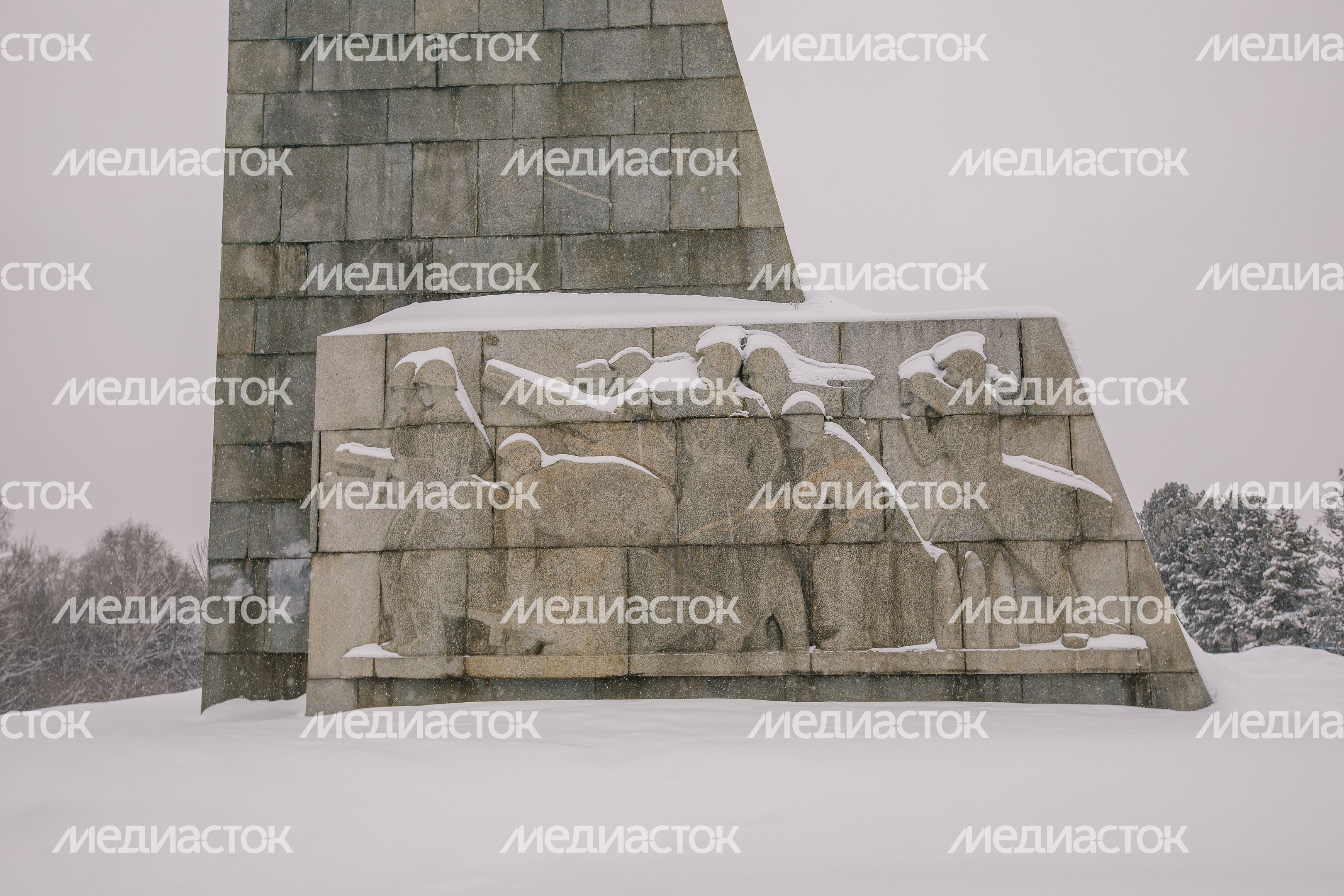 Яхрома. Мемориал "Перемиловская высота" Яхрома. Мемориал "Перемиловская высота"