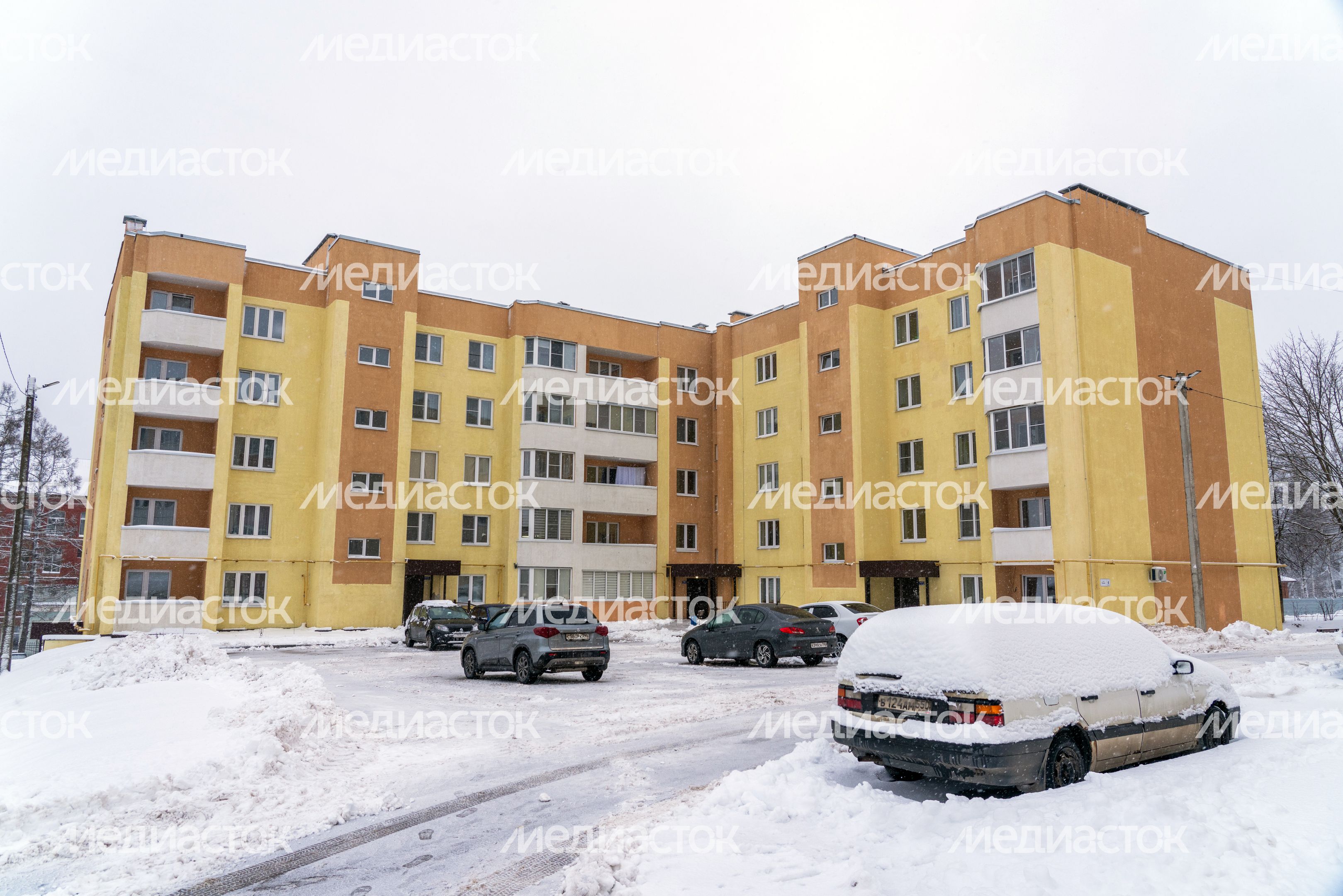 Многоквартирный дом в Высоковске для переселенцев из аварийного жилья Многоквартирный дом в Высоковске для переселенцев из аварийного жилья