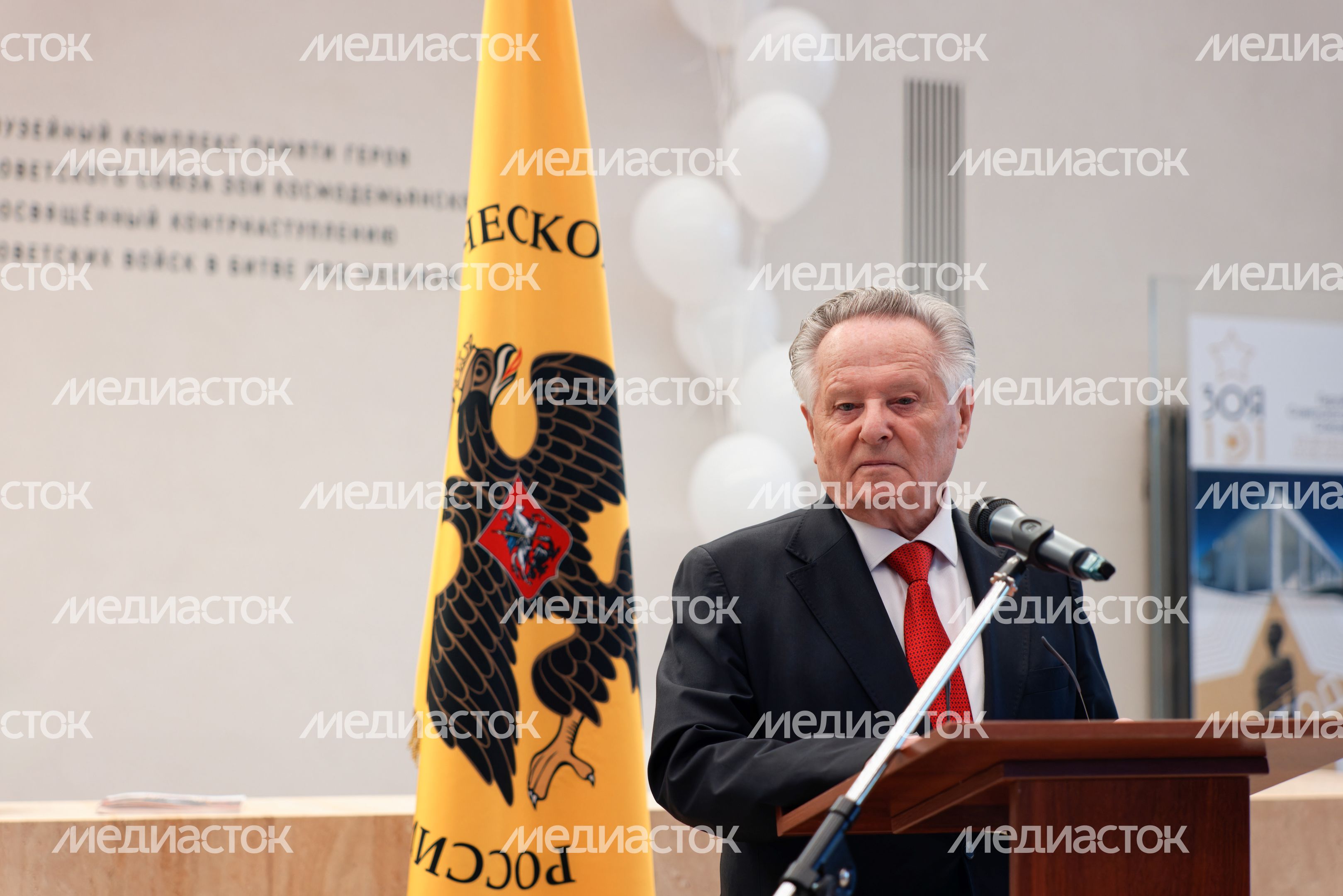 Рсостислав Мединский - советник Председателя Российского военно-исторического общества Рсостислав Мединский - советник Председателя Российского военно-исторического общества