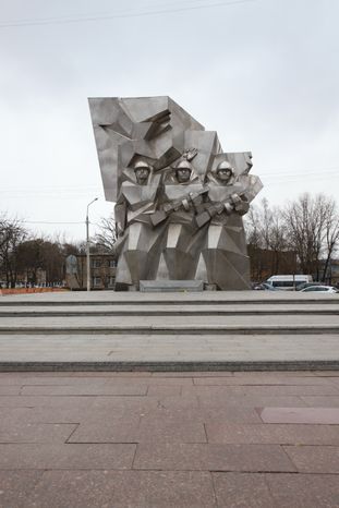 Памятник подольским курсантам