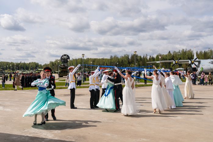 День Победы в Центральном парке "Патриот". Кадетский бал