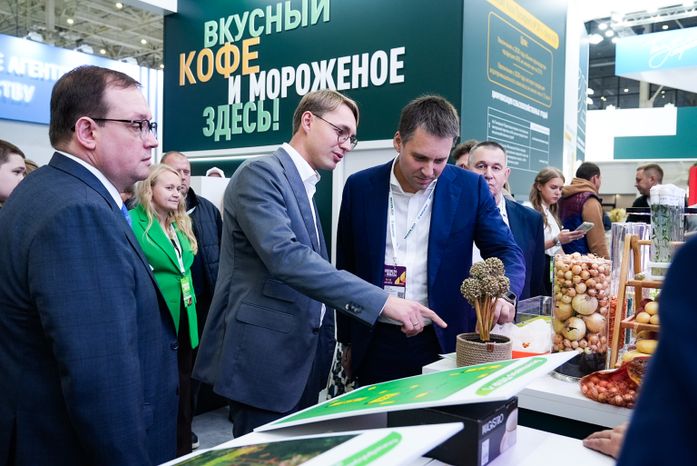 Вячеслав Духин и Сергей Двойных подписали ряд соглашений о реализации в Подмосковье крупных агропромышленных проектов