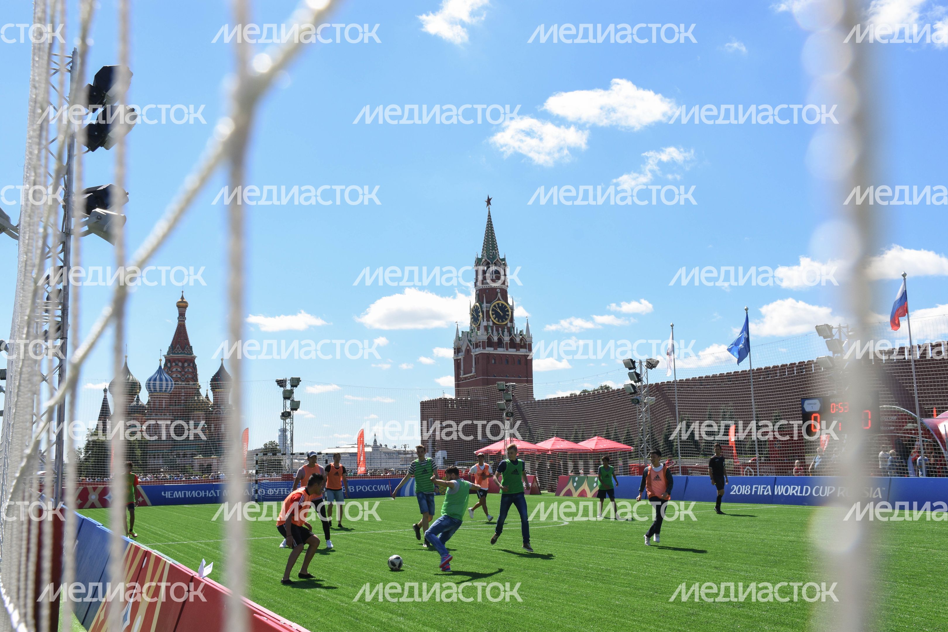Футбольный парк на Красной площади в Москве