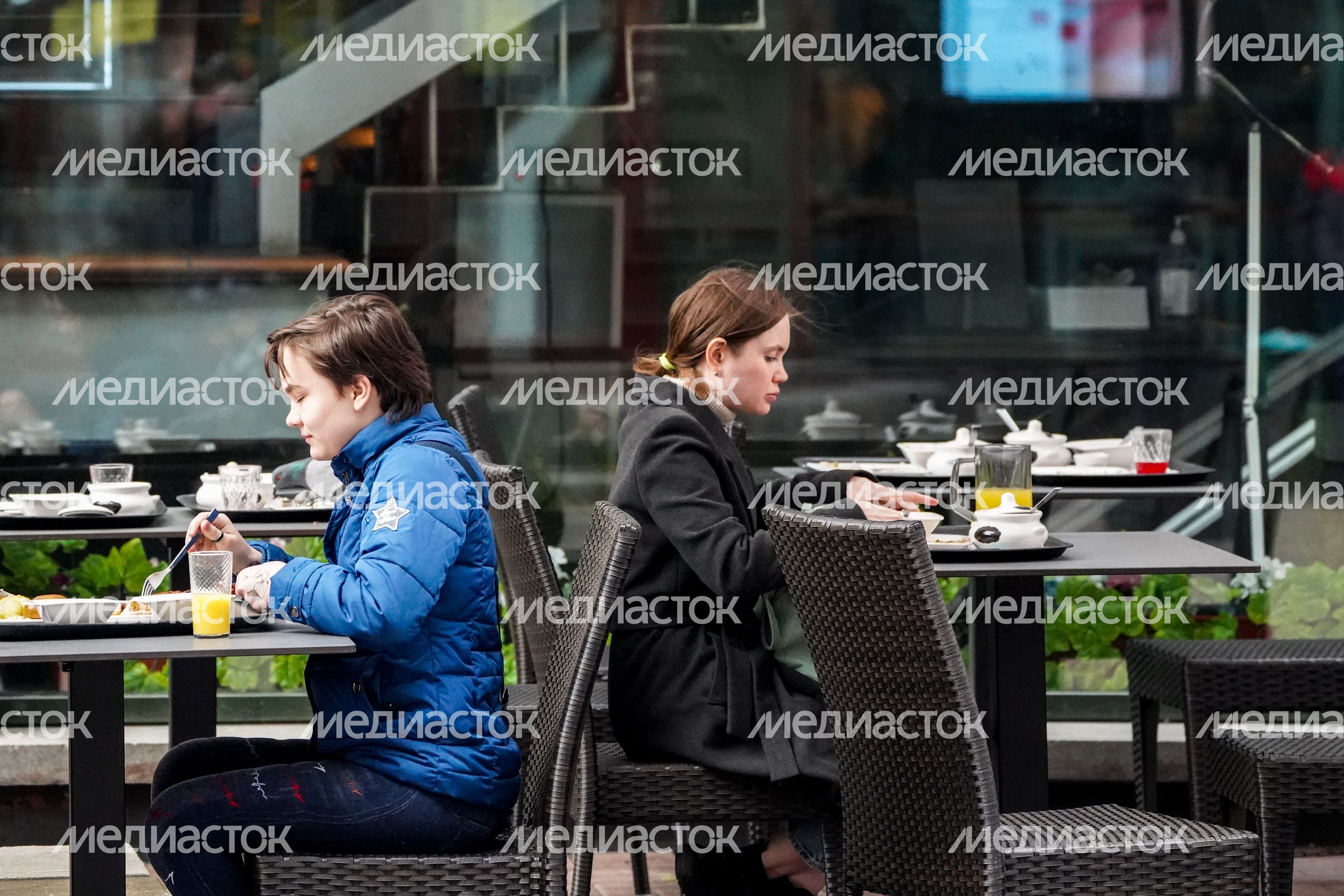 Работа предприятий общественного питания в Москве