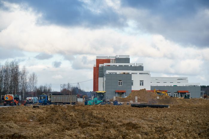 Серпухов. Строительство поликлиники. Ноябрь 2023 г.