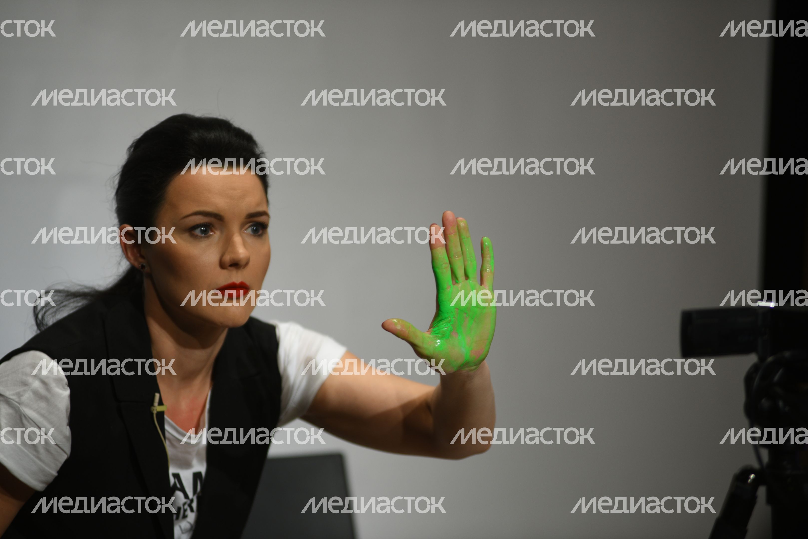 Предпремьерный показ спектакля «Золотой Дракон» в Театре на Таганке Предпремьерный показ спектакля «Золотой Дракон» в Театре на Таганке