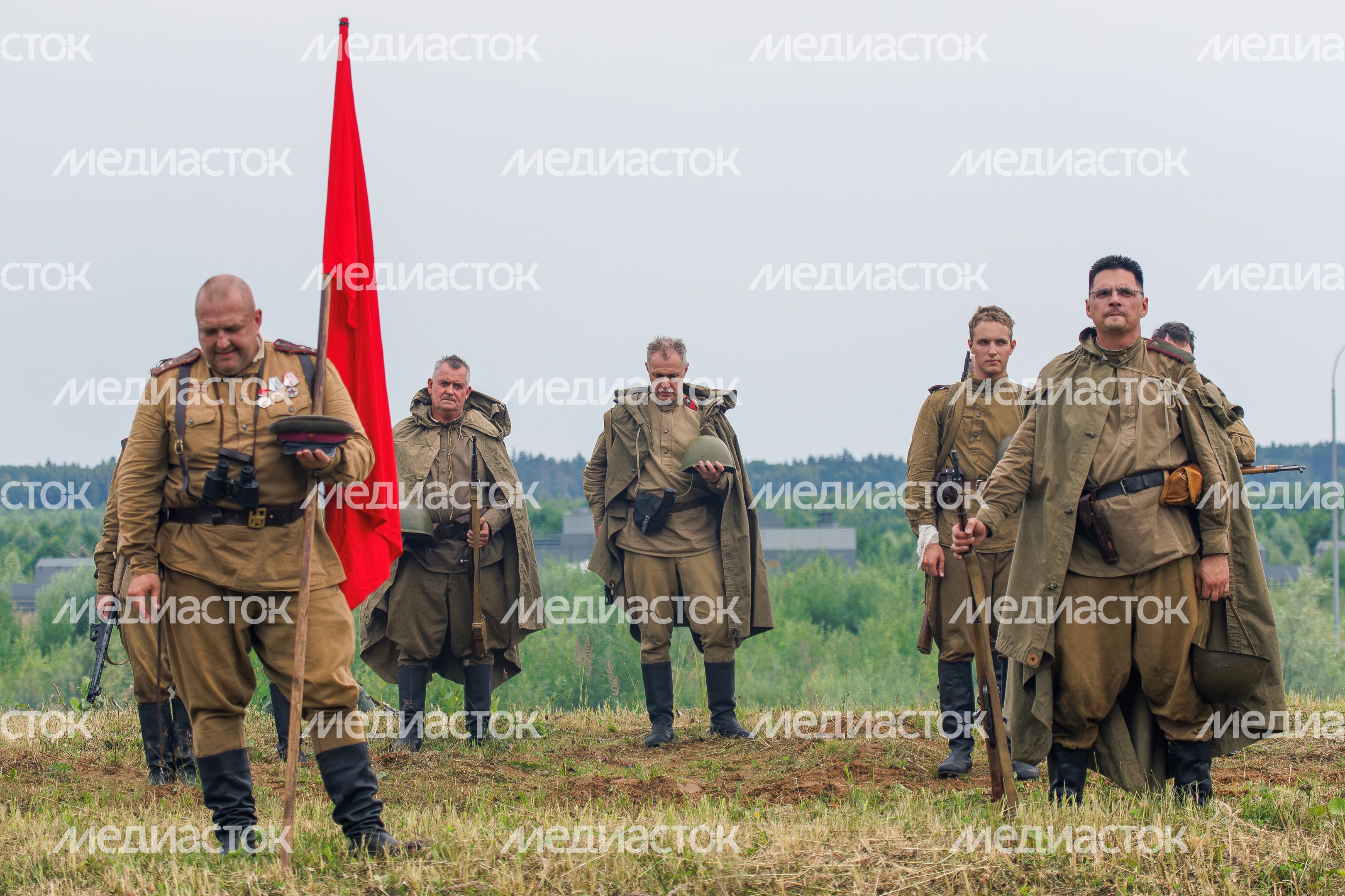 Эпизод Курской битвы под Прохоровкой на военно-исторической реконструкции в Центральном парке «Патриот»