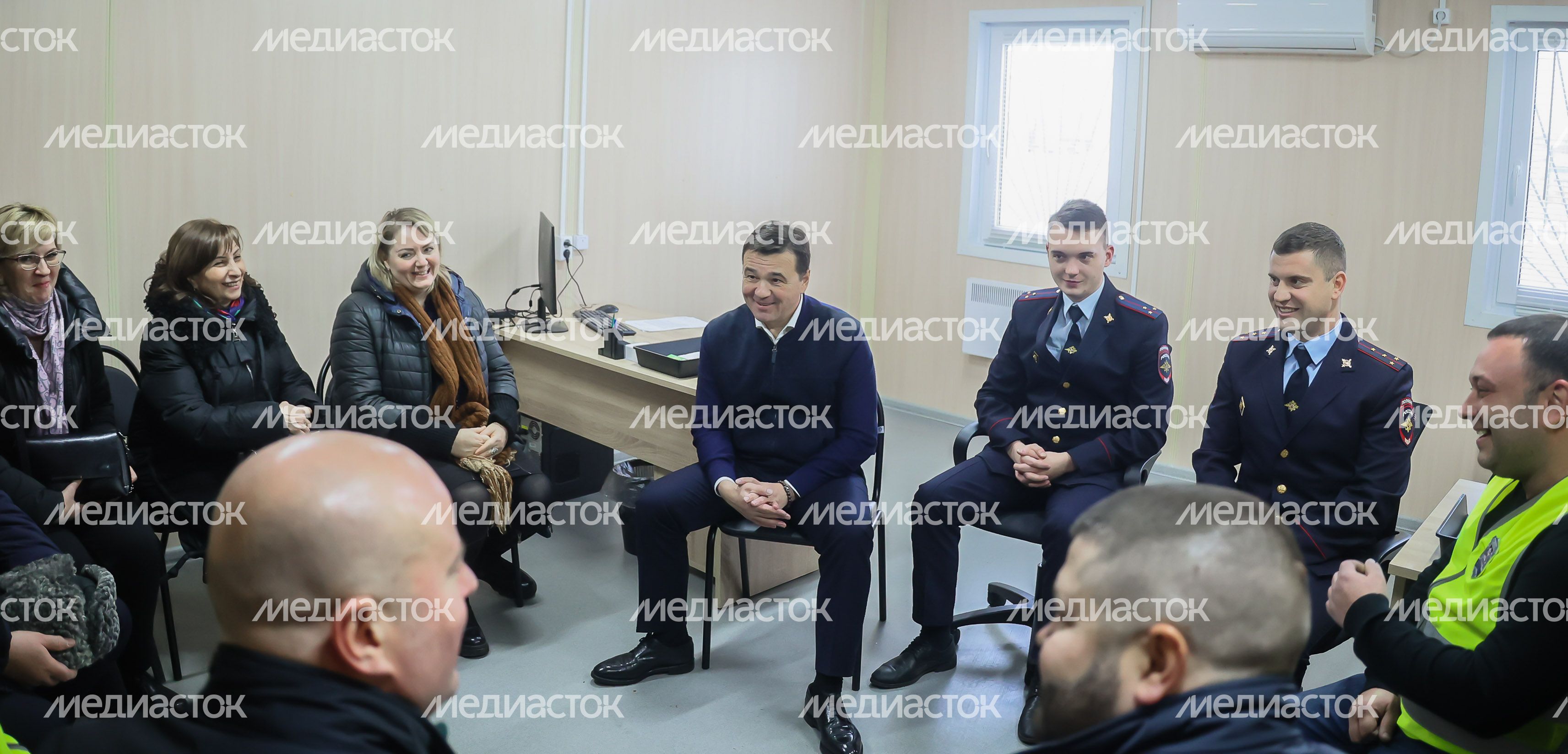 Губернатор в пункте полиции в Котельниках