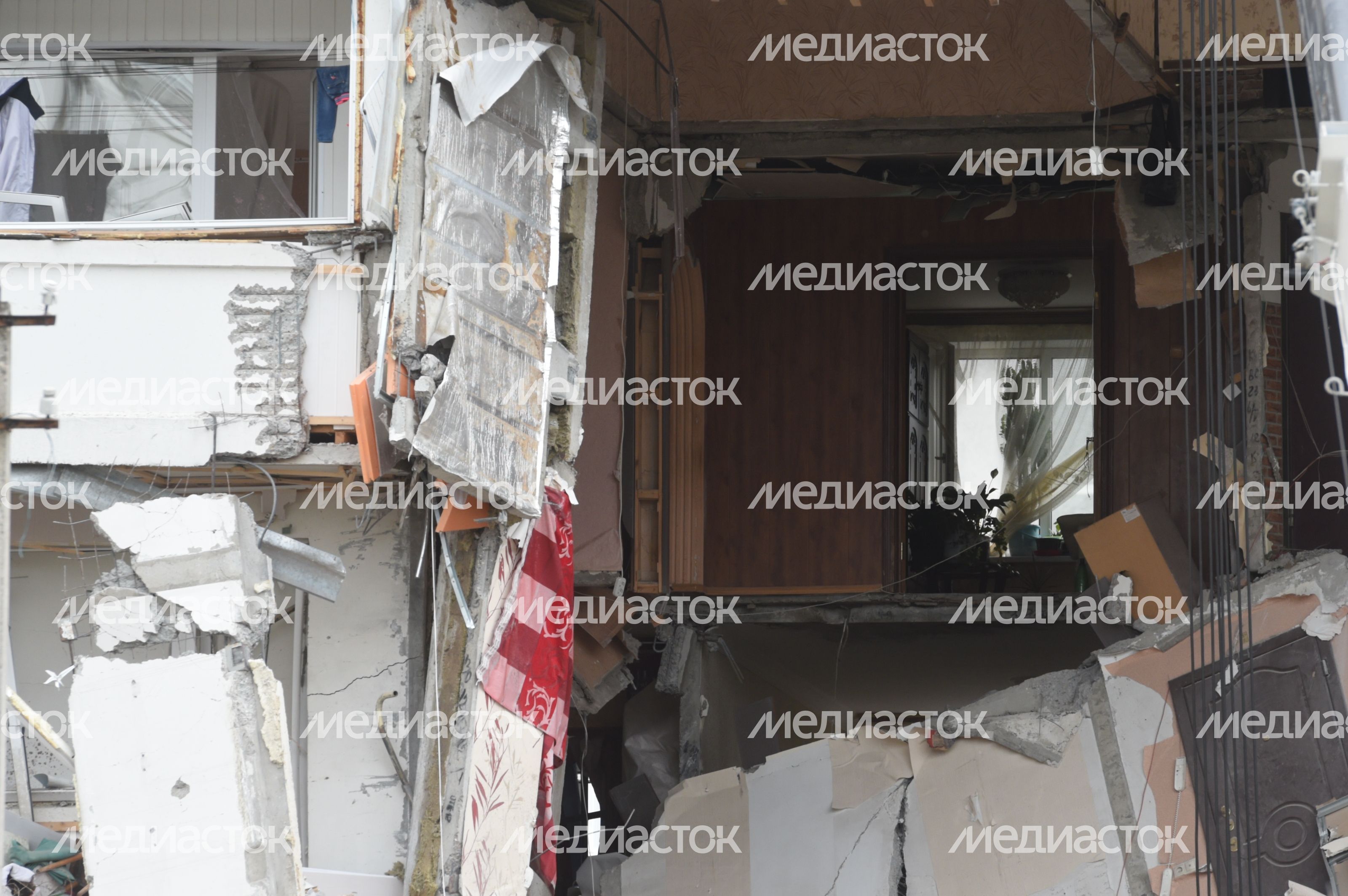 Кадры с места взрыва газа в жилом доме в Ногинске