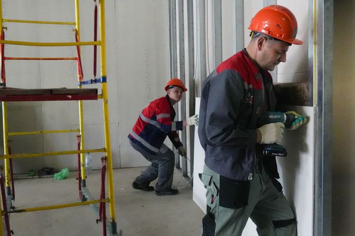 Строители закончили возведение зданий многопрофильной больницы в Балашихе