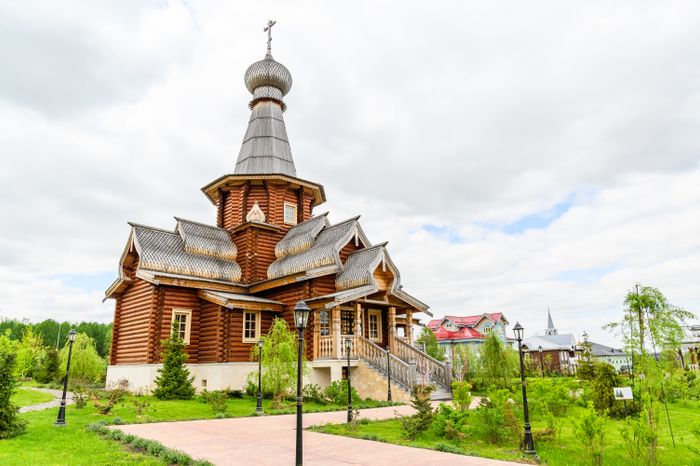 Храм в парк-отеле «Орловский» в Ленинском округе