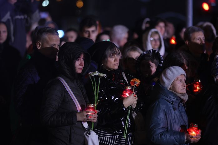 Акция памяти "Журавли" прошла на девятый день после теракта в "Крокус Сити Холле"