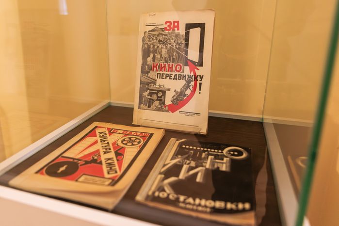 Выставка «Кино и революция» в музее-заповеднике «Горки Ленинские»