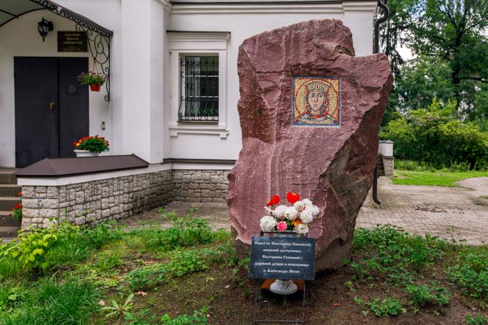 Сергиев Посад. Сергиевский храм