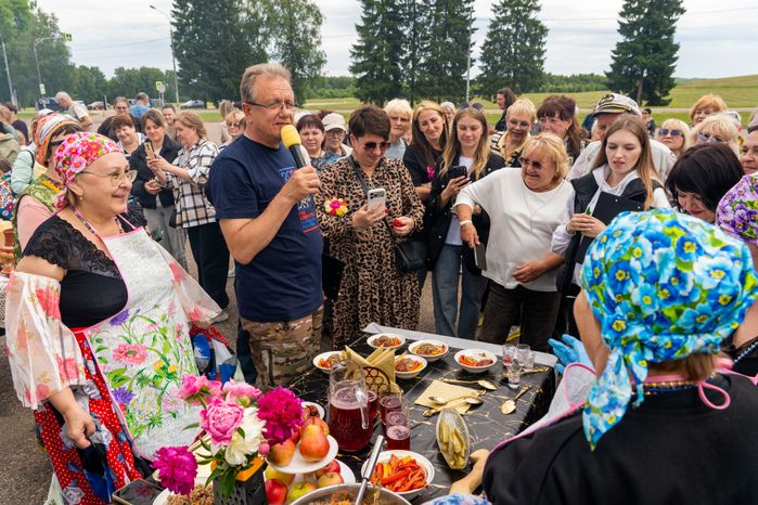 Гастрономический фестиваль «Каша из топора на полях Бородина» на Бородинском поле Можайского округа