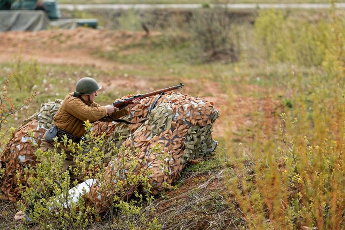 Военно-историческая реконструкция боя Великой Отечественной войны с техникой и авиацией в парке «Патриот» Одинцовского округа