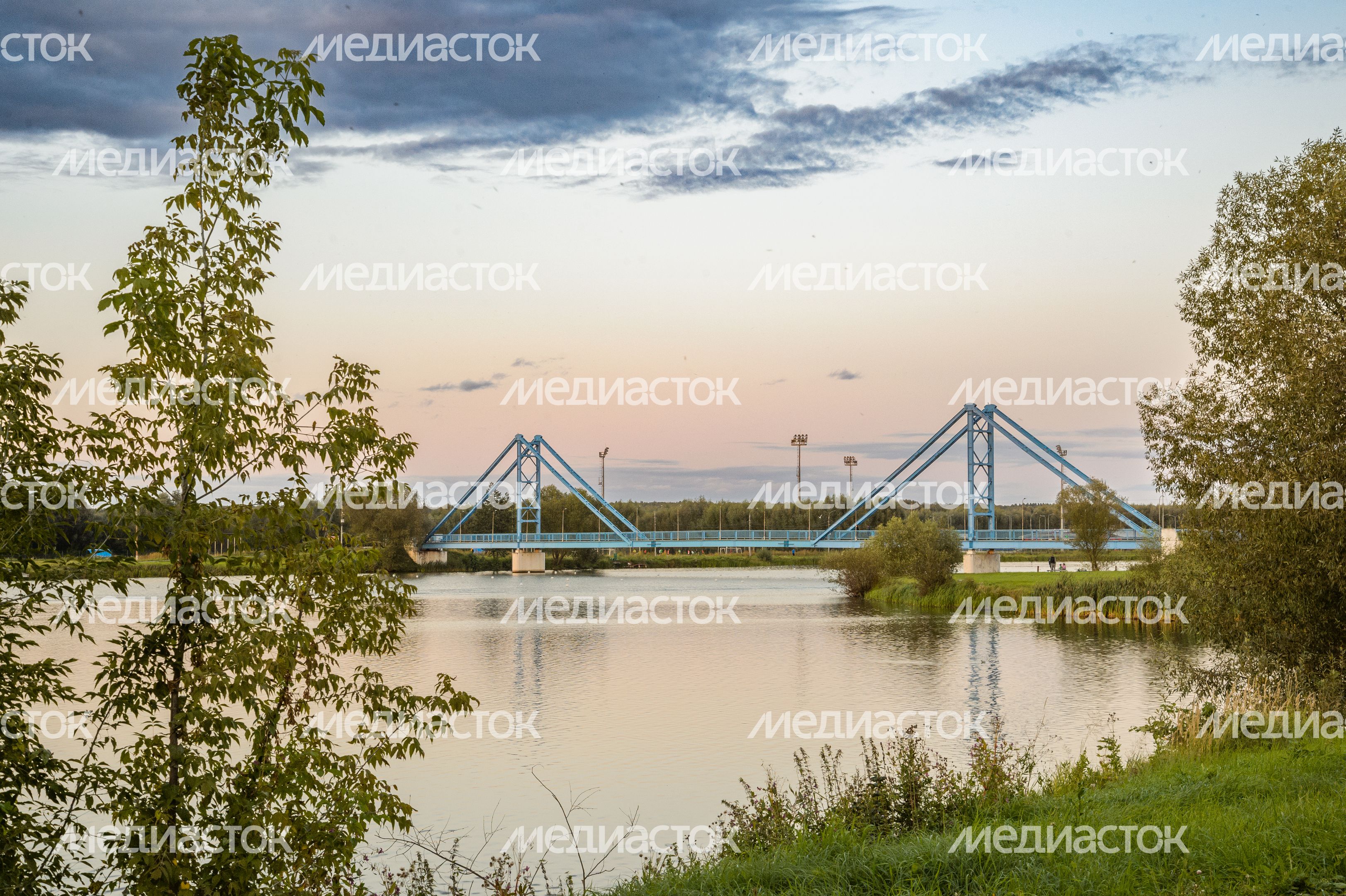 Бронницы. "Крымский мост" Бронницы. "Крымский мост"