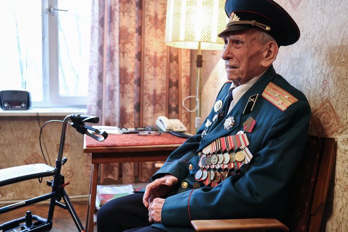 Ветерану войны Александру Золотову присвоили звание Почетного гражданина Московской области