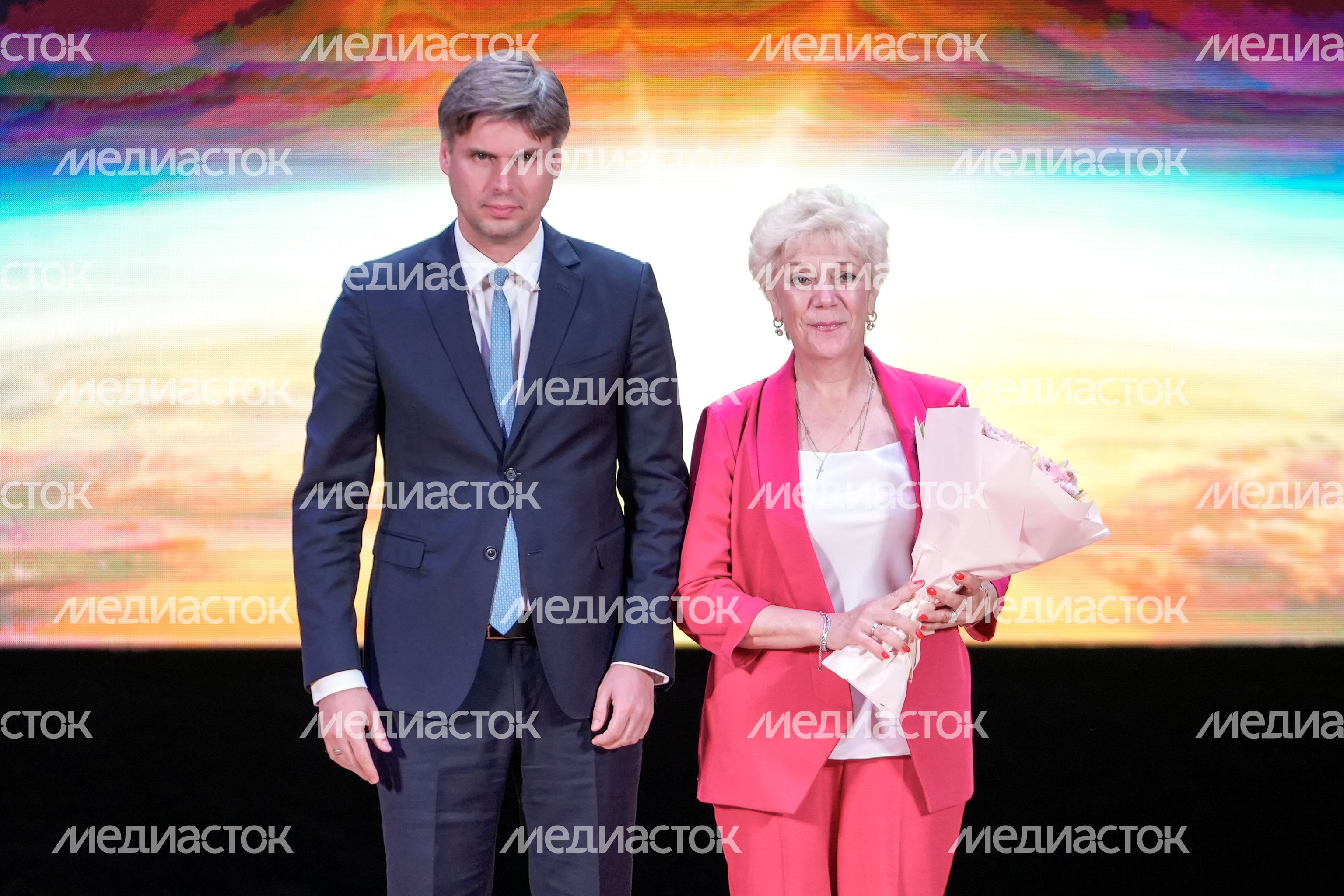 Дмитрий Баканов поздравил коллектив РКК "Энергия" с 80-летием предприятия Дмитрий Баканов поздравил коллектив РКК "Энергия" с 80-летием предприятия