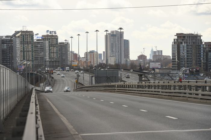 Проверка пропусков на въезде в Москву в период самоизоляции