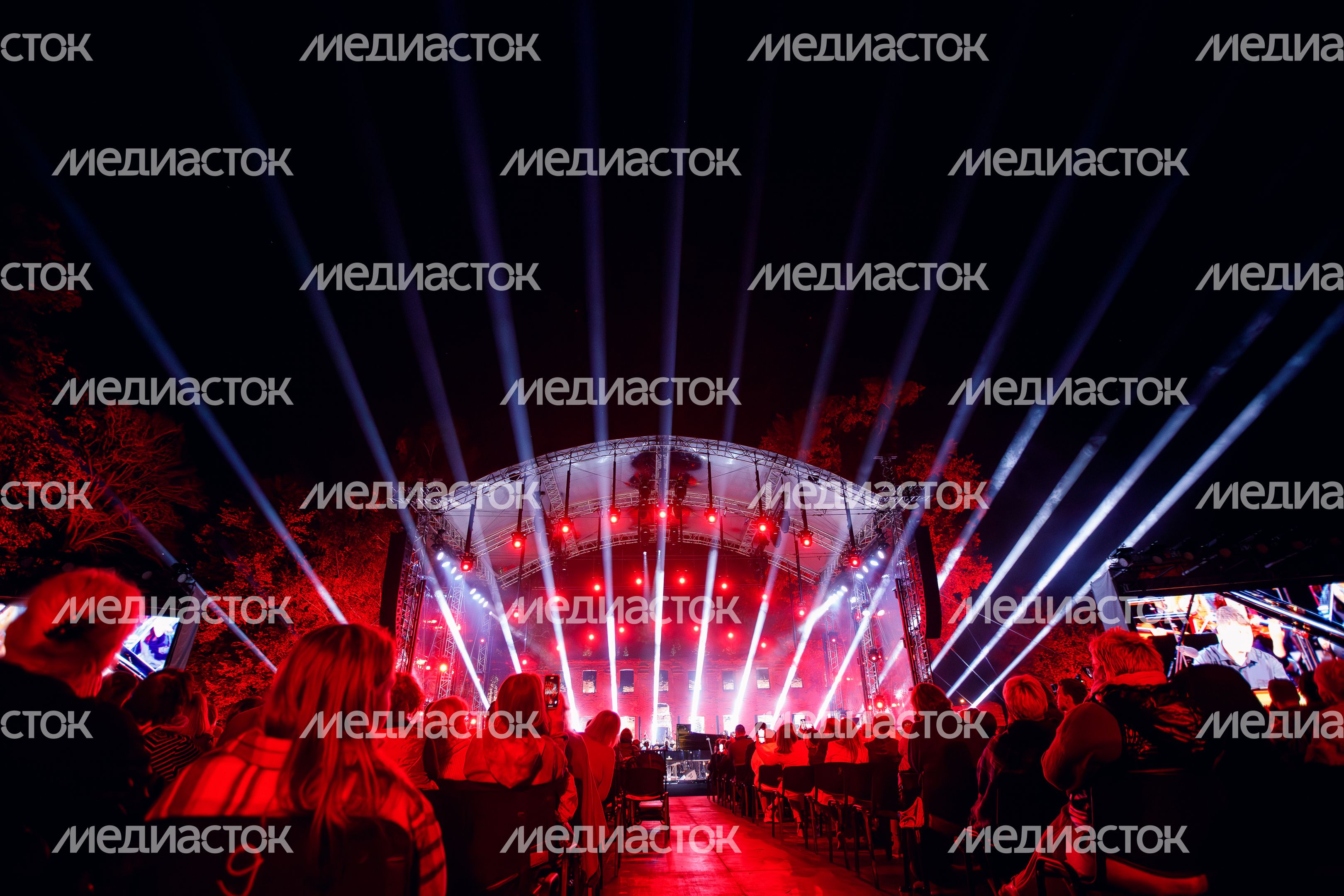 Гала-концерт «Ночь Чайковского» в Усадьбе Демьяново в Клину Гала-концерт «Ночь Чайковского» в Усадьбе Демьяново в Клину