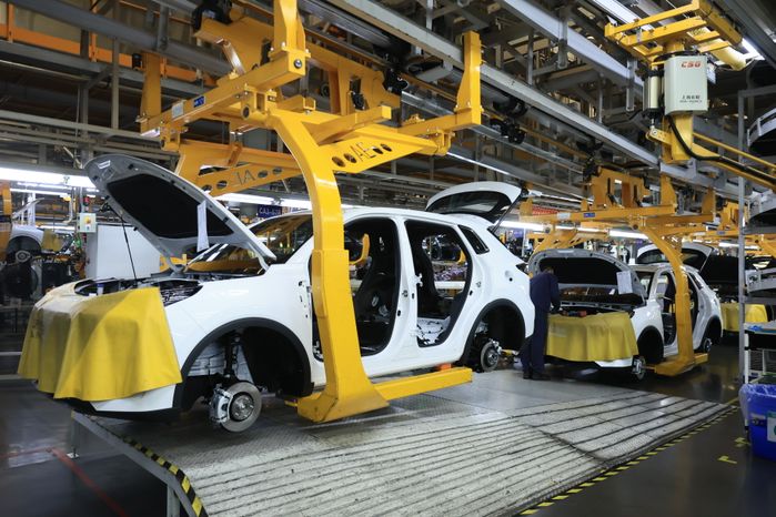 Посещение автозавода Changan Automobile Group в Китае Губернатором Подмосковья