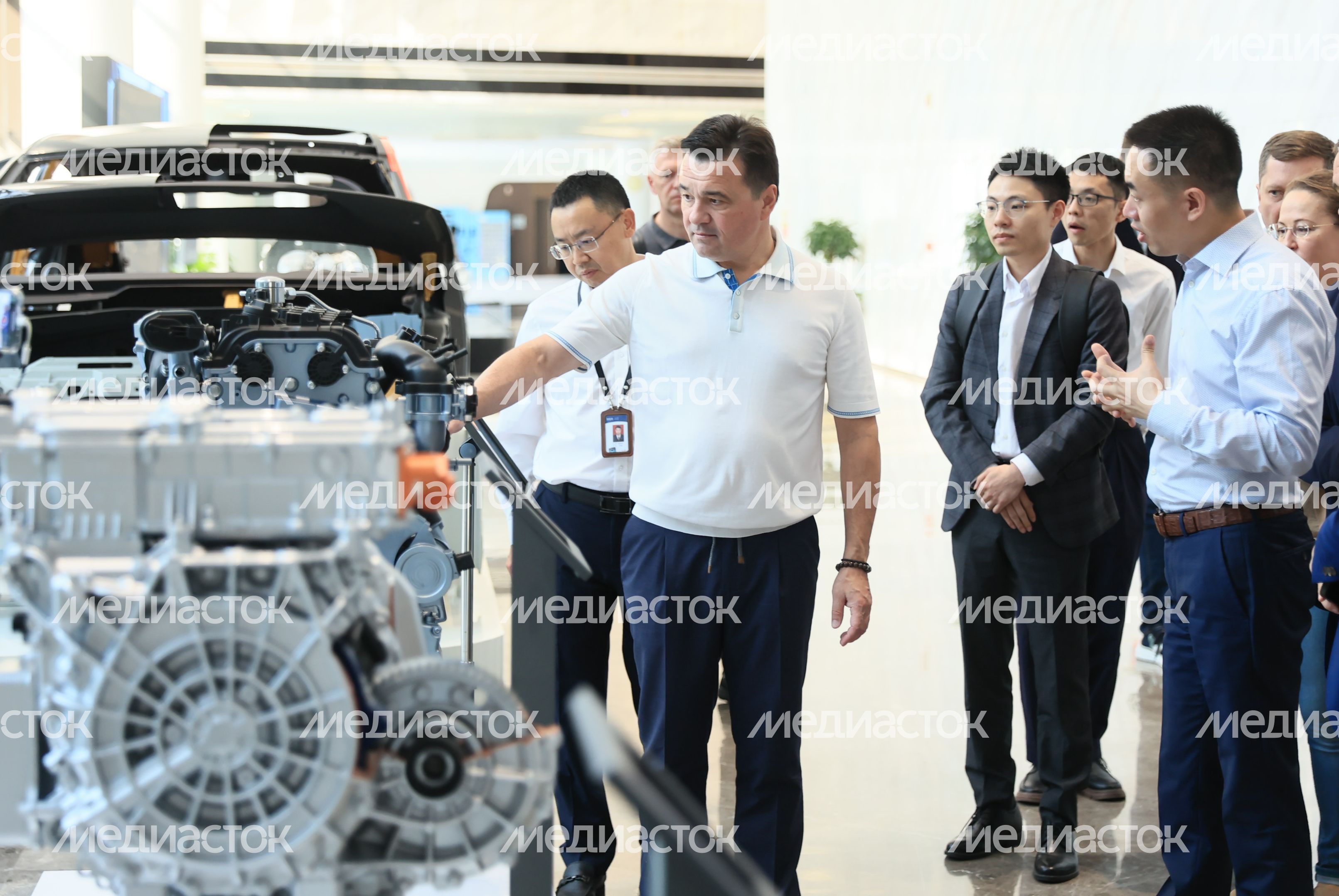 Посещение автозавода Changan Automobile Group в Китае Губернатором Подмосковья