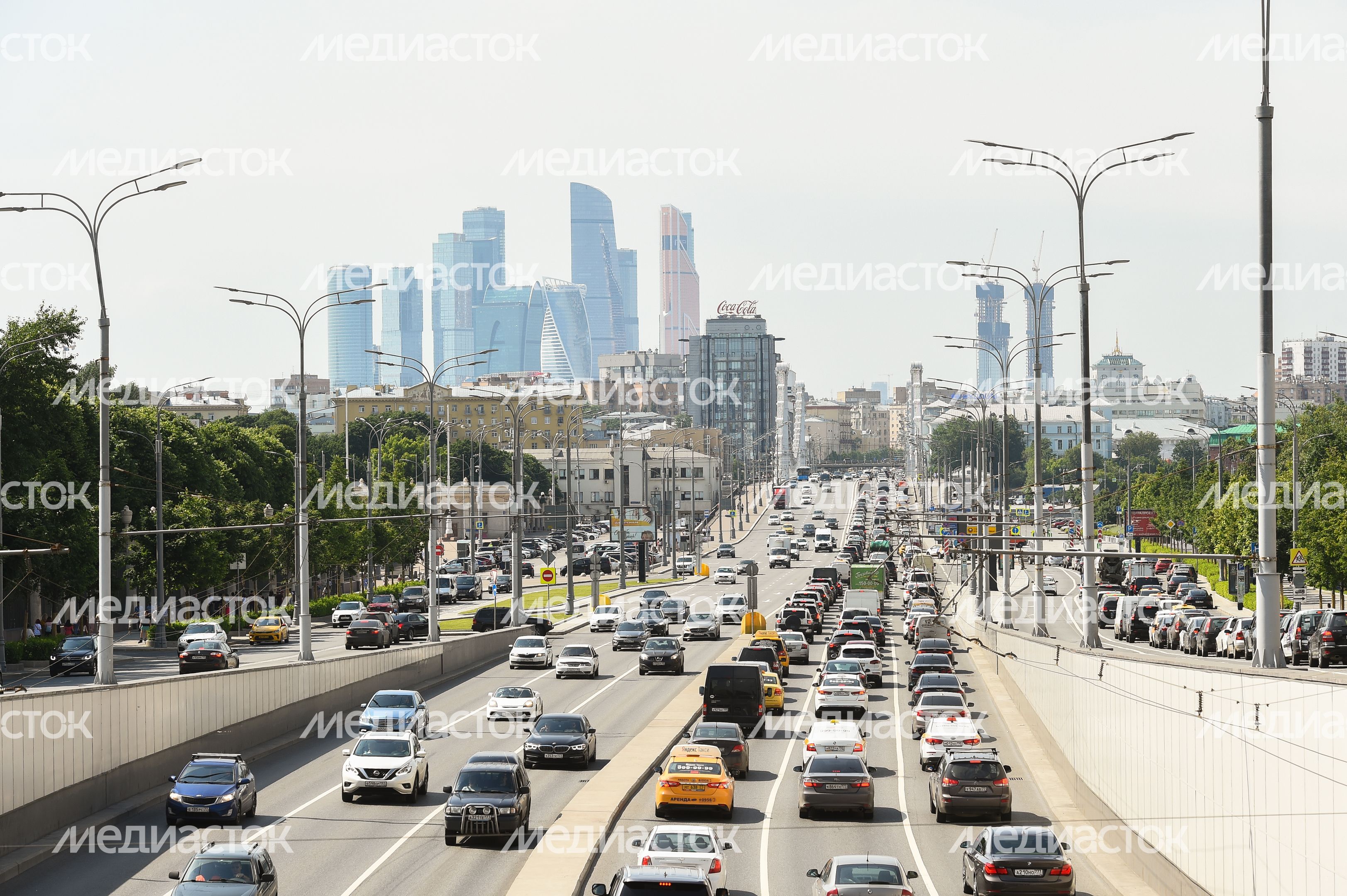 Новый этап снятия ограничений из-за коронавируса в Москве