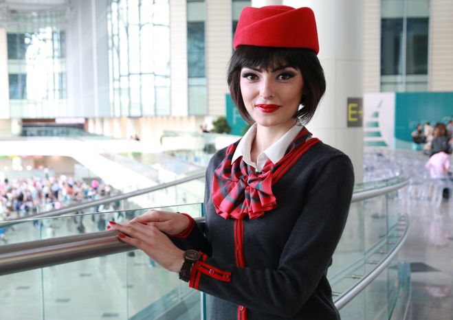 Показ формы бортпроводников DME Runway в Домодедово
