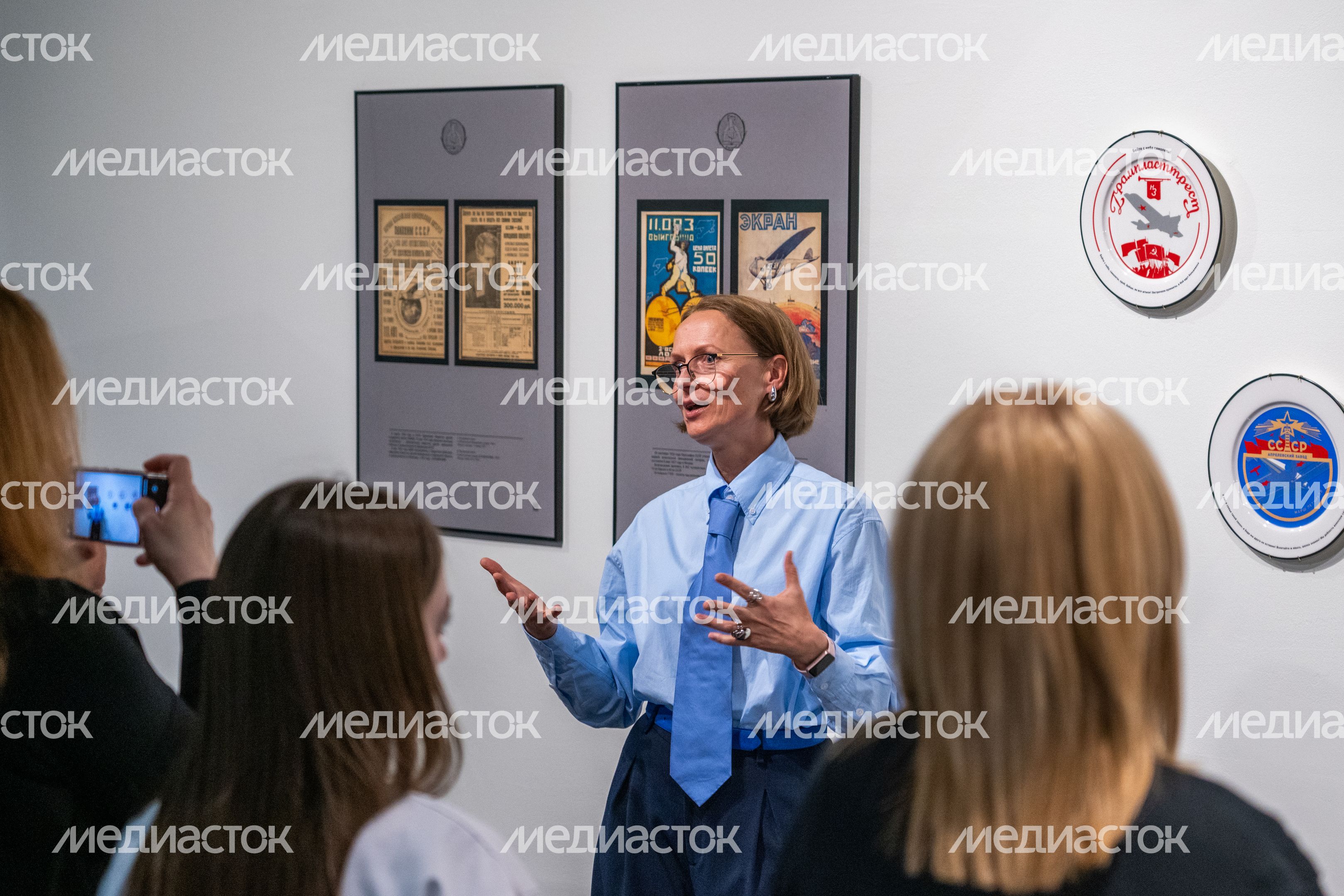 Открытие выставки «Героическая эпопея», посвященной советской авиации 1920-1930-х годов, в музее «Горки Ленинские»
