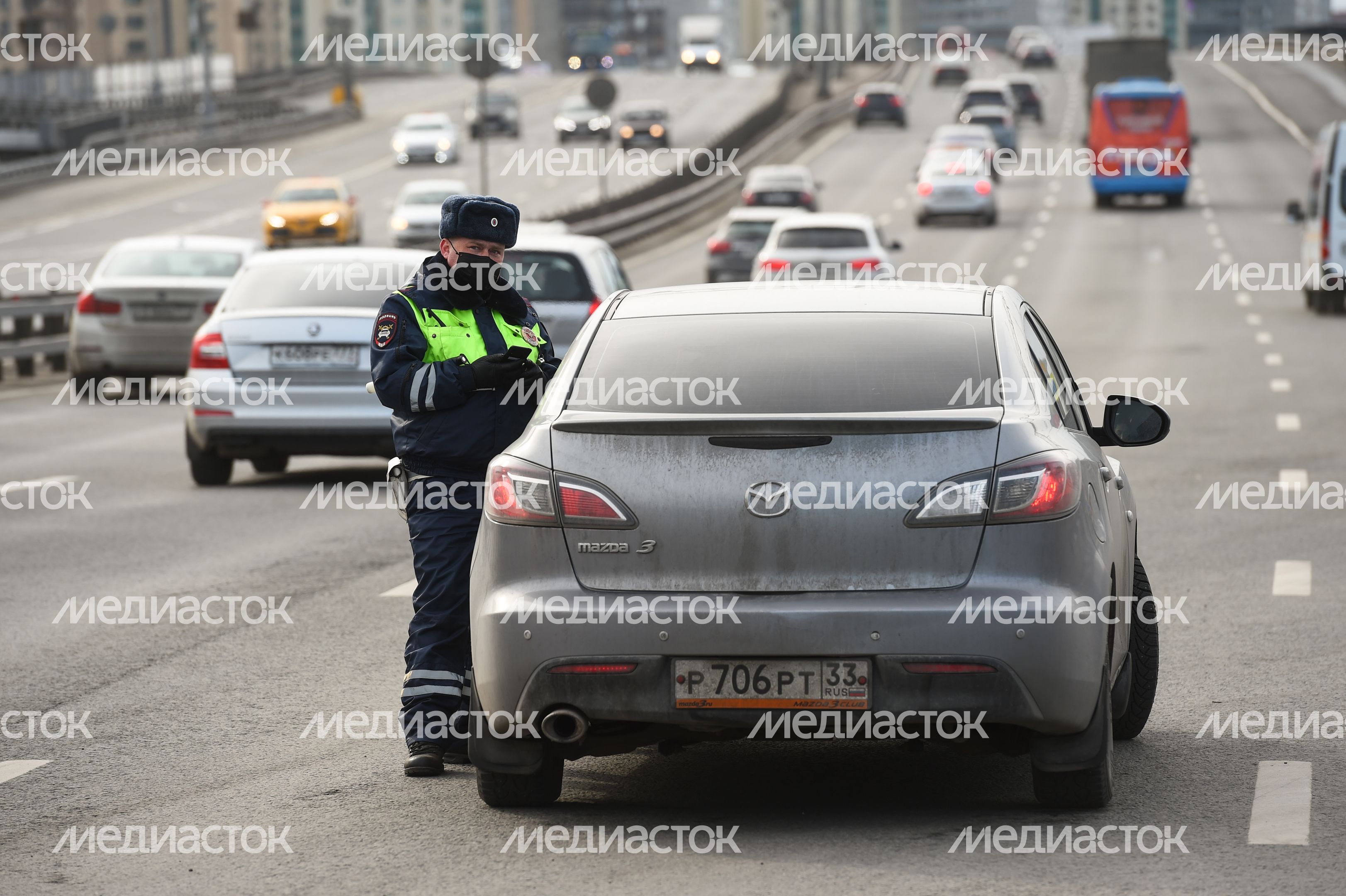 Проверка пропусков на въезде в Москву в период самоизоляции