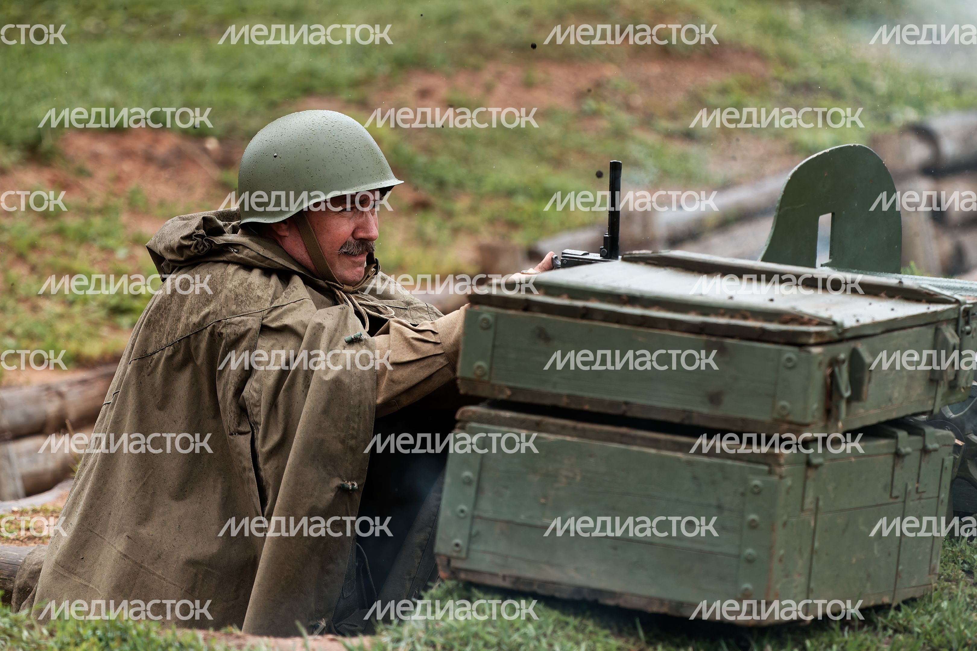 Военно-историческая реконструкция «Первый день войны» у Главного храма ВС РФ в День памяти и скорби