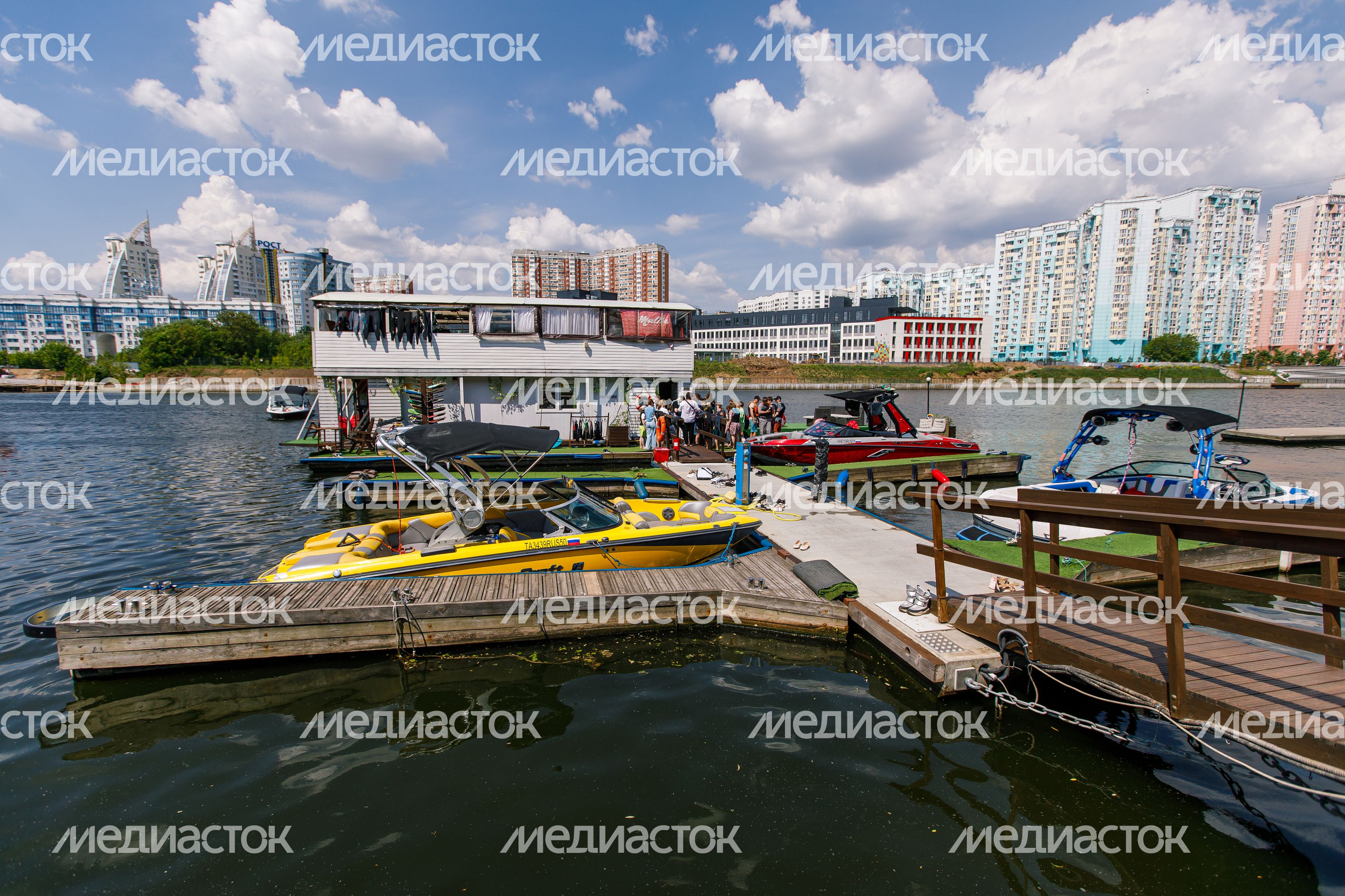 Фестиваль водных видов спорта "Вода для всех" прошел в Красногорске