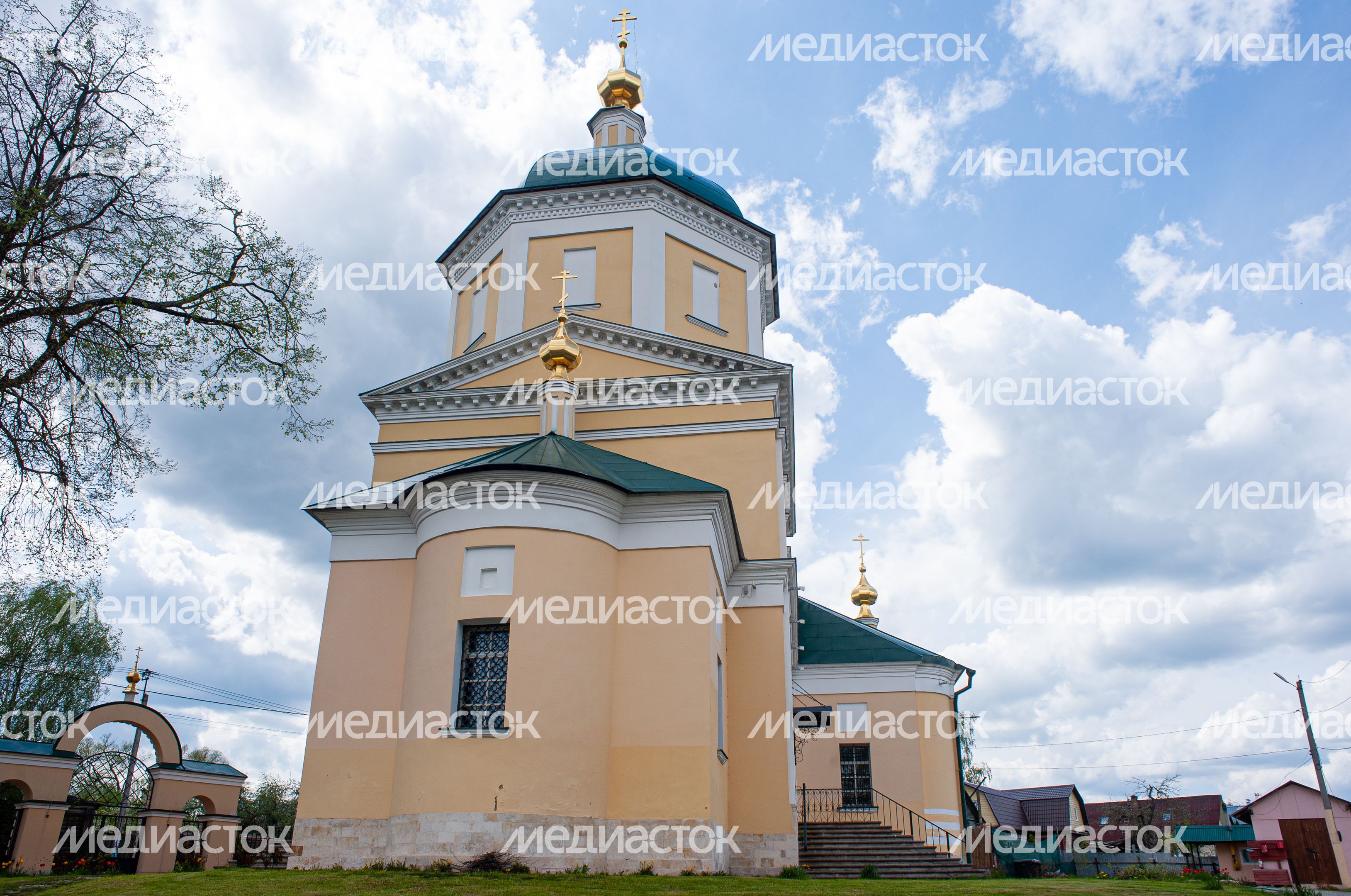 Весенние виды города Верея