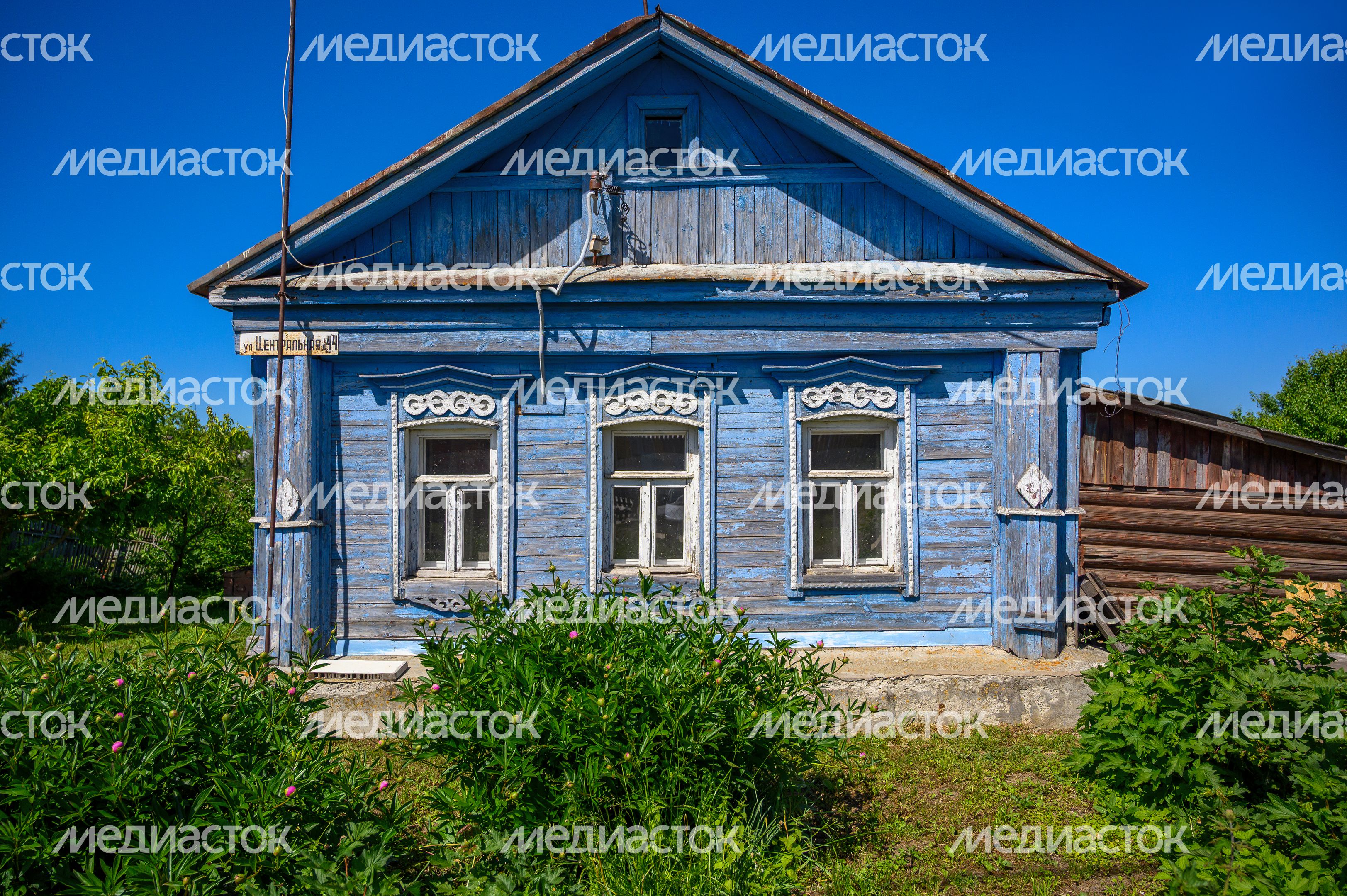 Старинный дом с наличниками в селе Шкинь округа Коломна Старинный дом с наличниками в селе Шкинь округа Коломна