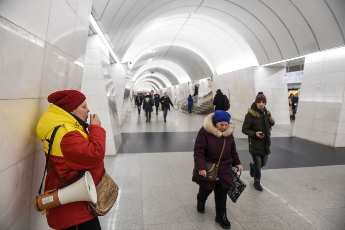 Подтопление станции метро Окружная на севере Москвы