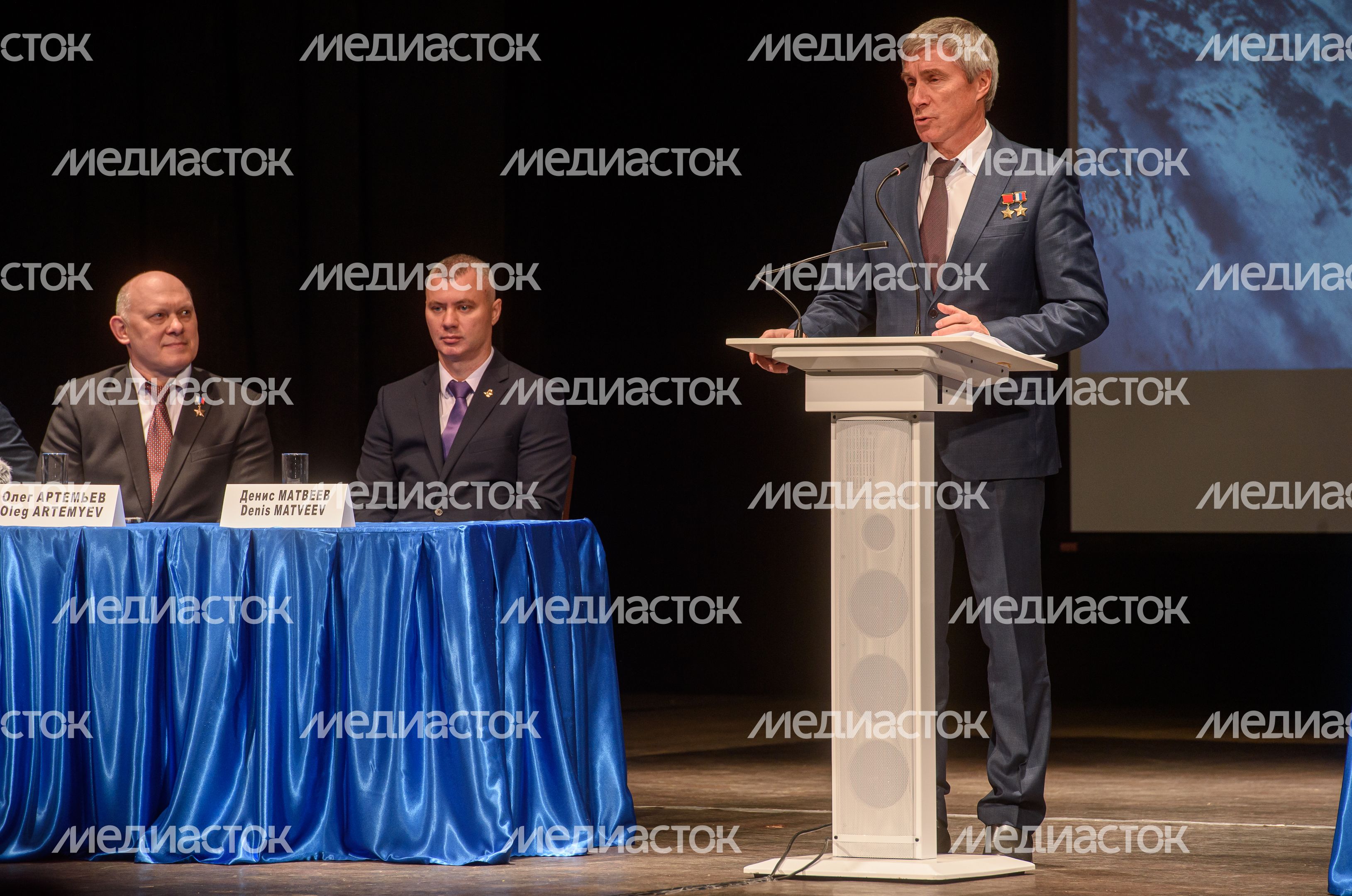 Торжественная встреча космонавтов и астронавтов 67-й длительной экспедиции на МКС