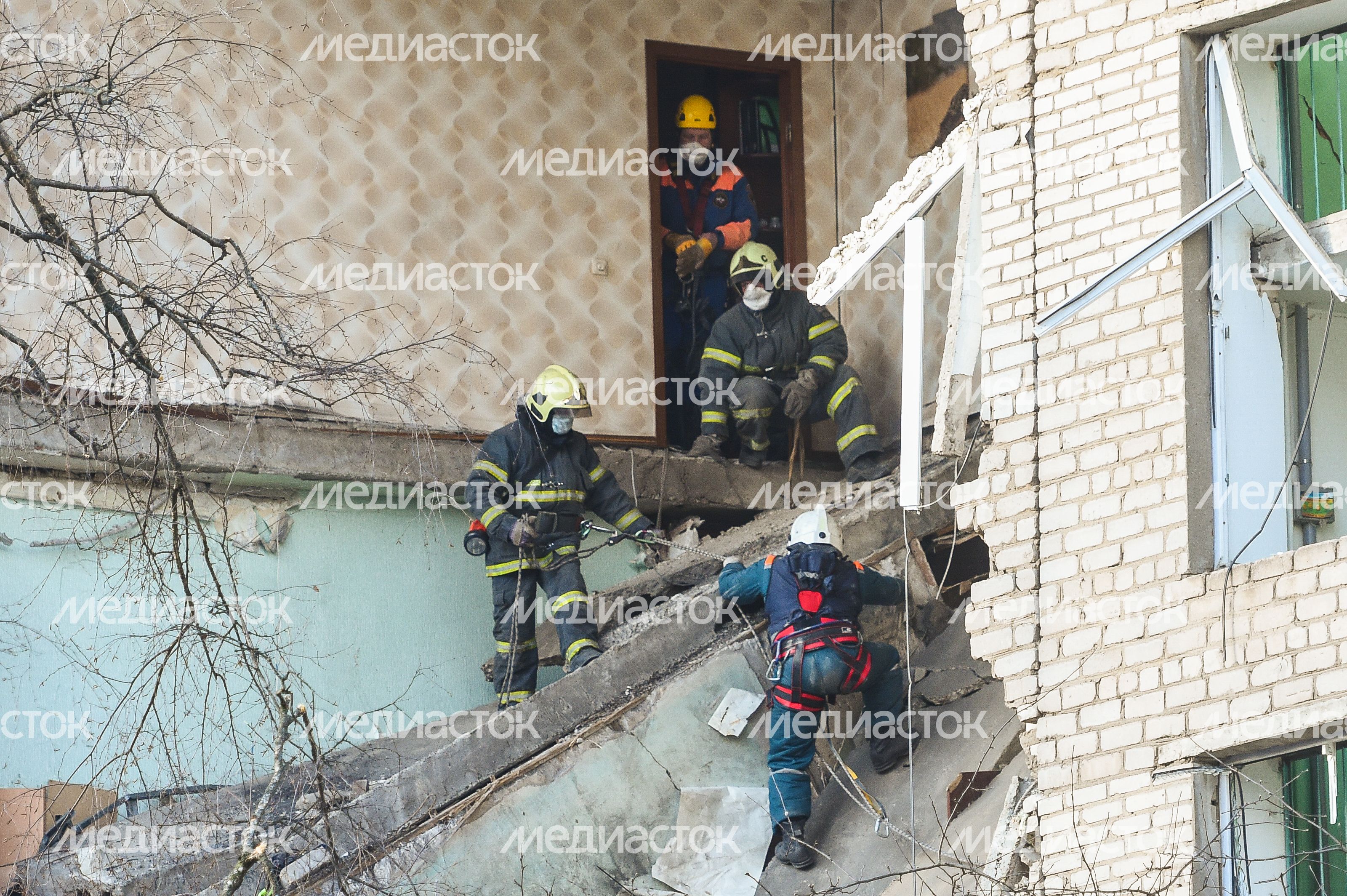Кадры с места взрыва газа в многоквартирном доме в Орехово-Зуеве