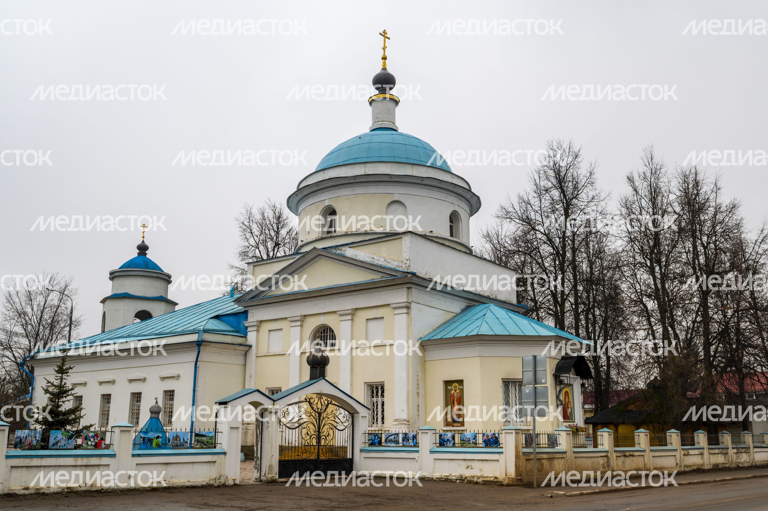 Церковь Казанской иконы Божией Матери в селе Молоково Ленинского округа